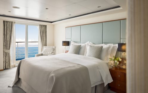 Regent Seven Seas VOYAGER Master Suite 1